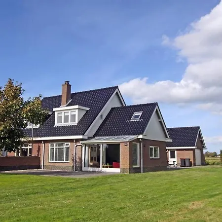 Familiehuis Dacha Op De Slufterweg De Cocksdorp (Texel)
